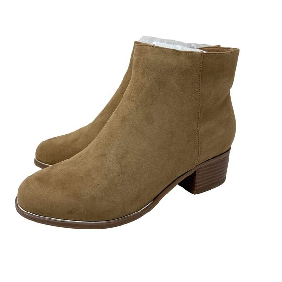 Lane Bryant Ankle Booties Faux Suede Taupe Size 10W - Picture 1 of 6